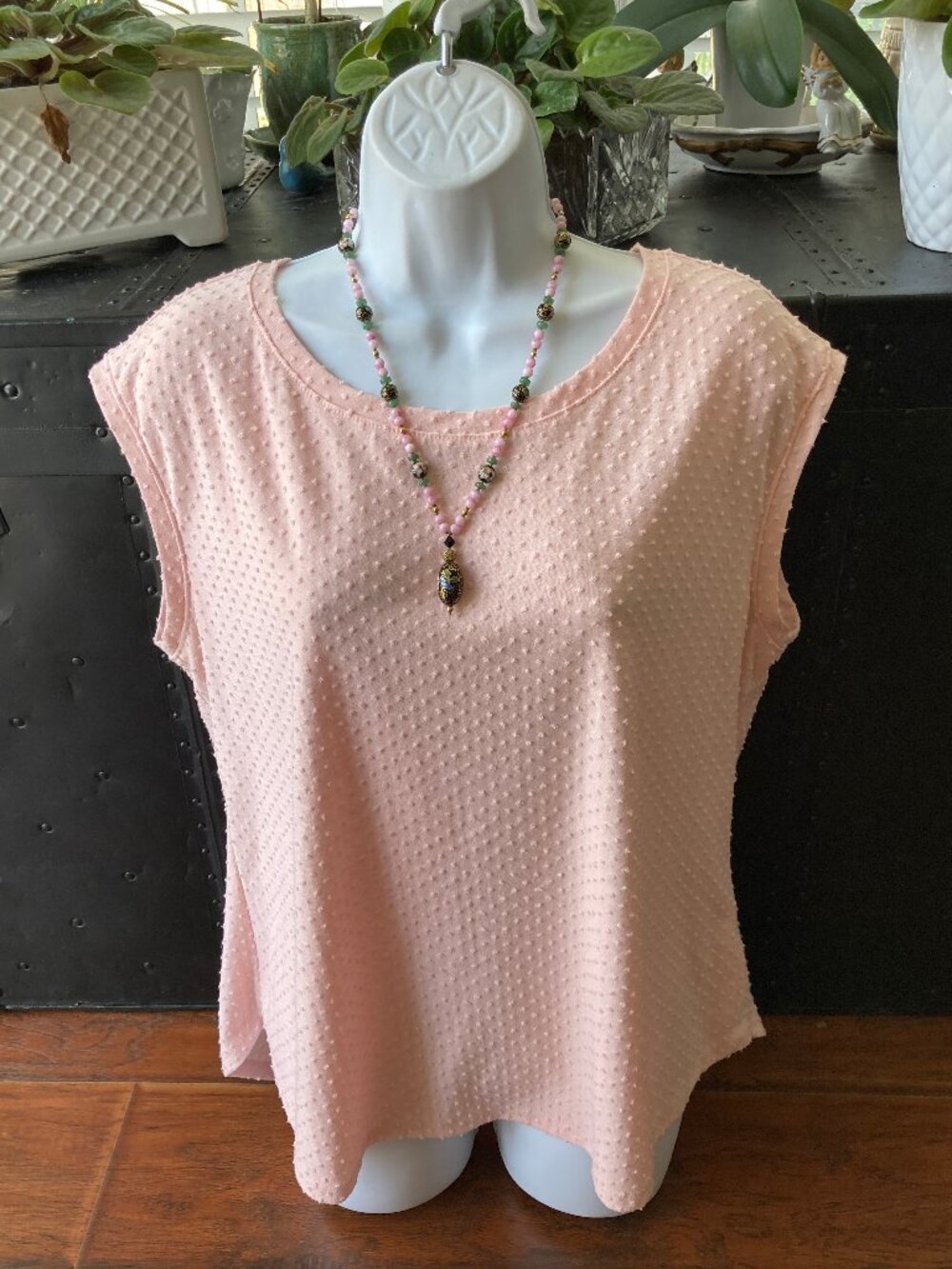 Elle Light Pink Cap Sleeve Popcorn Fabric Blouse Large
